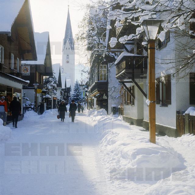 Kirchstrasse, Oberstdorf im Winter
